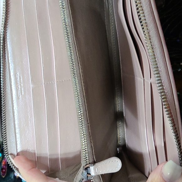 Bottega Wallet - Picture 6 of 10